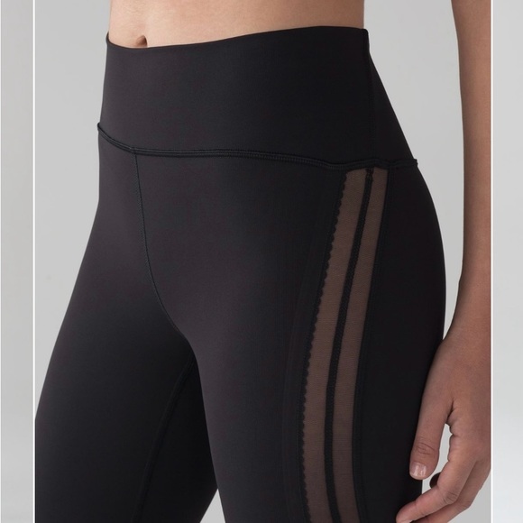 Lululemon Sun Setter Crop size 8 - Picture 2 of 8